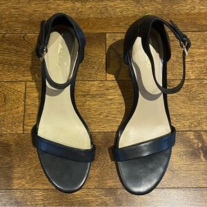 - - Aldo Black Leather Block Heel Sandal 7.5